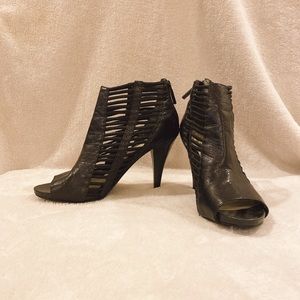 Nine West Booties EUC